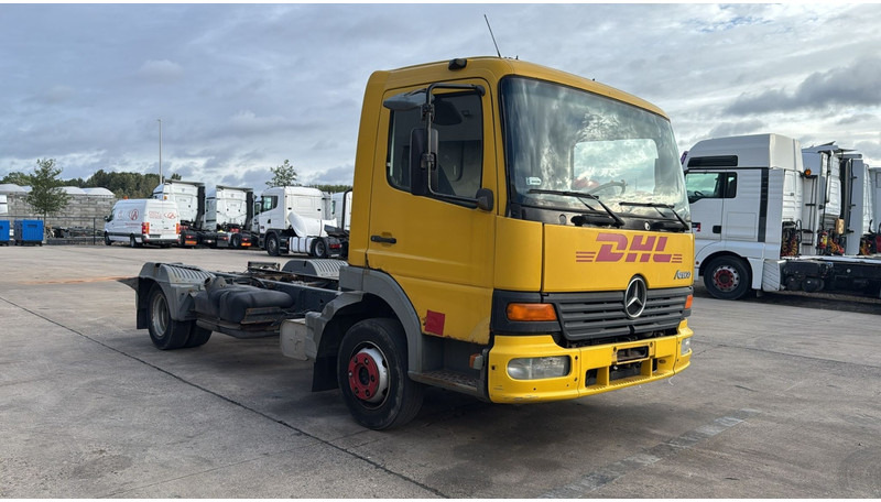 Mercedes-Benz Atego 815 (BOITE MANUELLE / MANUAL GEARBOX) - Φορτηγό σασί: φωτογραφία 2 Mercedes-Benz Atego 815 (BOITE MANUELLE / MANUAL GEARBOX) - Φορτηγό σασί: φωτογραφία 2