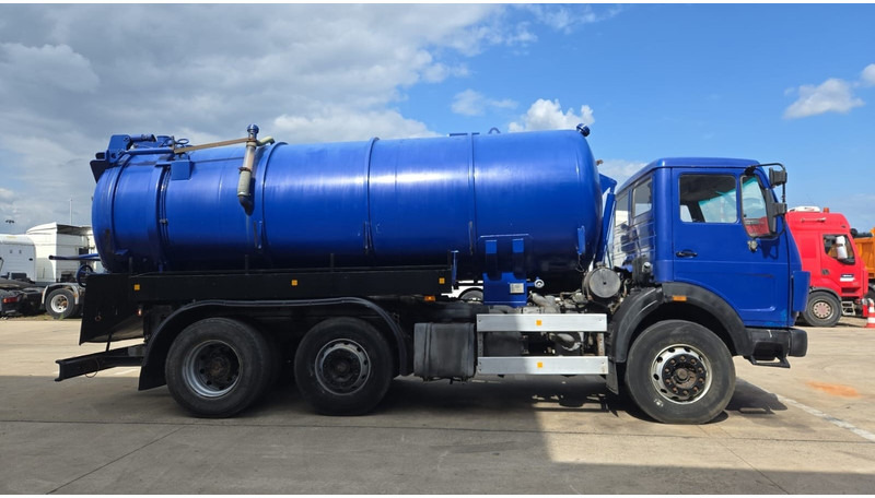 Mercedes-Benz SK 2222 (15000 L / LAMES / GRAND PONT / VIDANGEUR / BIG AXLE / V6) - Όχημα εκκένωσης βόθρων: φωτογραφία 4 Mercedes-Benz SK 2222 (15000 L / LAMES / GRAND PONT / VIDANGEUR / BIG AXLE / V6) - Όχημα εκκένωσης βόθρων: φωτογραφία 4