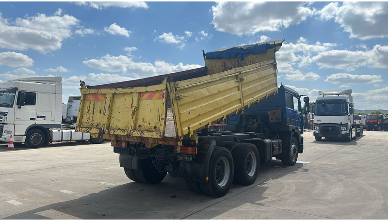 Renault G 330 Manager (GRAND PONT / LAMES / POMPE MANUELLE / MANUAL PUMP) - Φορτηγό ανατρεπόμενο: φωτογραφία 5 Renault G 330 Manager (GRAND PONT / LAMES / POMPE MANUELLE / MANUAL PUMP) - Φορτηγό ανατρεπόμενο: φωτογραφία 5