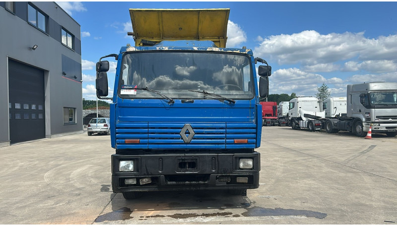 Renault G 330 Manager (GRAND PONT / LAMES / POMPE MANUELLE / MANUAL PUMP) - Φορτηγό ανατρεπόμενο: φωτογραφία 3 Renault G 330 Manager (GRAND PONT / LAMES / POMPE MANUELLE / MANUAL PUMP) - Φορτηγό ανατρεπόμενο: φωτογραφία 3