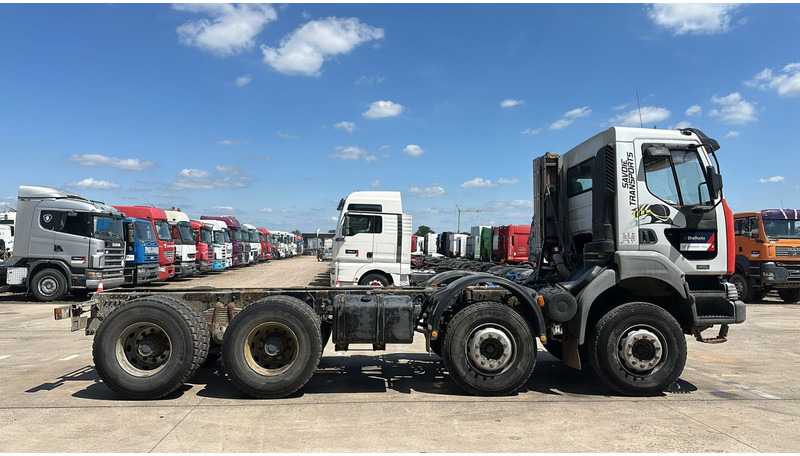 Renault KERAX 420 (BIG AXLE / GRAND PONT / LAMES / STEEL SUSPENSION) - Φορτηγό σασί: φωτογραφία 4 Renault KERAX 420 (BIG AXLE / GRAND PONT / LAMES / STEEL SUSPENSION) - Φορτηγό σασί: φωτογραφία 4