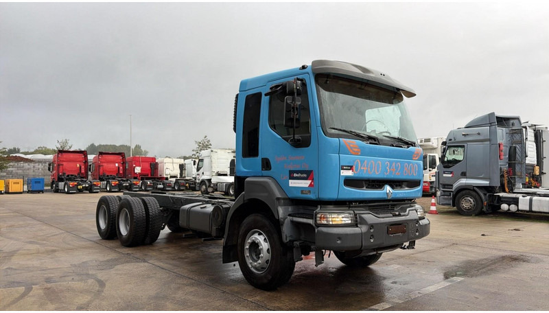 Renault KERAX 420 (LAMES / GRAND PONT / STEEL SUSP. / BIG AXLE / MANUAL GEARBOX / BOITE MANUELLE) - Φορτηγό σασί: φωτογραφία 3 Renault KERAX 420 (LAMES / GRAND PONT / STEEL SUSP. / BIG AXLE / MANUAL GEARBOX / BOITE MANUELLE) - Φορτηγό σασί: φωτογραφία 3