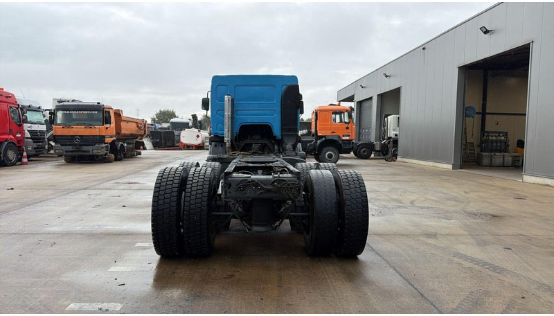 Renault KERAX 420 (LAMES / GRAND PONT / STEEL SUSP. / BIG AXLE / MANUAL GEARBOX / BOITE MANUELLE) - Φορτηγό σασί: φωτογραφία 5 Renault KERAX 420 (LAMES / GRAND PONT / STEEL SUSP. / BIG AXLE / MANUAL GEARBOX / BOITE MANUELLE) - Φορτηγό σασί: φωτογραφία 5