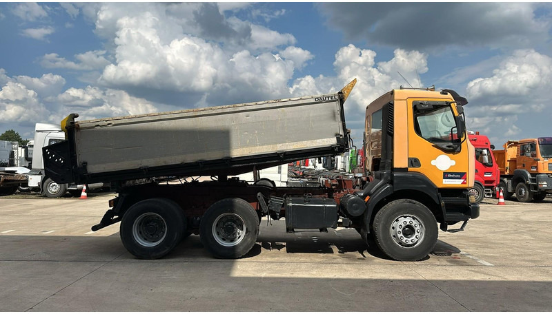 Leasing Renault Kerax 385 (POMPE MANUELLE / MANUAL PUMP / 6X4 / LAMES / GRAND PONT) Renault Kerax 385 (POMPE MANUELLE / MANUAL PUMP / 6X4 / LAMES / GRAND PONT): φωτογραφία 8