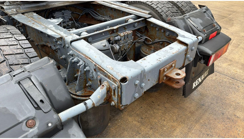 Renault Premium 370 (BOITE MANUELLE / PARFAIT ETAT / MANUAL GEARBOX) - Τράκτορας: φωτογραφία 4 Renault Premium 370 (BOITE MANUELLE / PARFAIT ETAT / MANUAL GEARBOX) - Τράκτορας: φωτογραφία 4