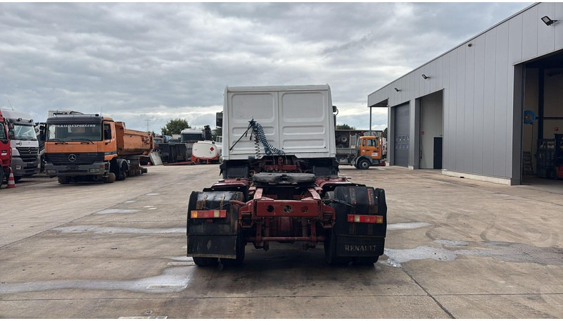 Renault R 385 Major (2 CULASSE / LAMES / GRAND PONT / STEEL SUSP. / MANUAL PUMP / POMPE MANUELLE) - Τράκτορας: φωτογραφία 5 Renault R 385 Major (2 CULASSE / LAMES / GRAND PONT / STEEL SUSP. / MANUAL PUMP / POMPE MANUELLE) - Τράκτορας: φωτογραφία 5