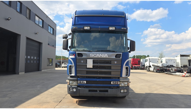 Scania 124-420 (MANUAL GEARBOX / BOITE MANUELLE / AIRCO / AC) - Τράκτορας: φωτογραφία 2 Scania 124-420 (MANUAL GEARBOX / BOITE MANUELLE / AIRCO / AC) - Τράκτορας: φωτογραφία 2