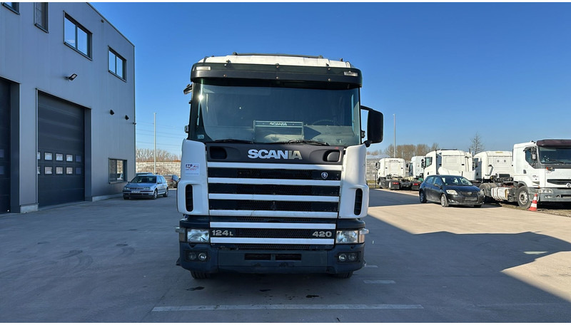 Scania 124-420 (MANUAL GEARBOX / BOITE MANUELLE) - Τράκτορας: φωτογραφία 2 Scania 124-420 (MANUAL GEARBOX / BOITE MANUELLE) - Τράκτορας: φωτογραφία 2