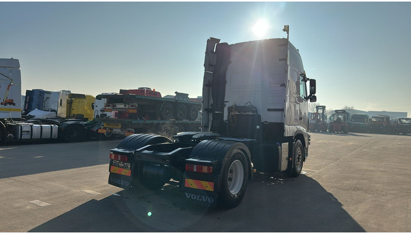 Volvo FH 460 (MANUAL GEARBOX / VERY CLEAN !!! / GOOD TYRES / TOP CONDITION) - Τράκτορας: φωτογραφία 4 Volvo FH 460 (MANUAL GEARBOX / VERY CLEAN !!! / GOOD TYRES / TOP CONDITION) - Τράκτορας: φωτογραφία 4