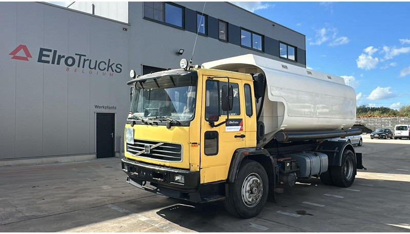Volvo FL 6-18 (12400 LITERS / 3 COMPARTIMENTS / EURO 2 / STEEL SUSP. / LAMES) - Φορτηγό βυτιοφόρο: φωτογραφία 1 Volvo FL 6-18 (12400 LITERS / 3 COMPARTIMENTS / EURO 2 / STEEL SUSP. / LAMES) - Φορτηγό βυτιοφόρο: φωτογραφία 1