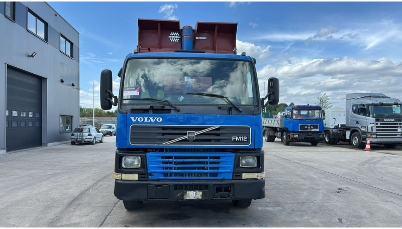 Volvo FM 12 - 340 (MANUAL GEARBOX / STEEL SUSPENSION / LAMES / BOITE MANUELLE) - Φορτηγό ανατρεπόμενο: φωτογραφία 2 Volvo FM 12 - 340 (MANUAL GEARBOX / STEEL SUSPENSION / LAMES / BOITE MANUELLE) - Φορτηγό ανατρεπόμενο: φωτογραφία 2