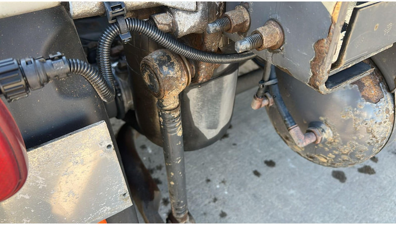 Τράκτορας Volvo FM 340 (BELGIAN TRUCK / PERFECT CONDITION / GOOD TYRES / 460.000 KM): φωτογραφία 10 Τράκτορας Volvo FM 340 (BELGIAN TRUCK / PERFECT CONDITION / GOOD TYRES / 460.000 KM): φωτογραφία 10