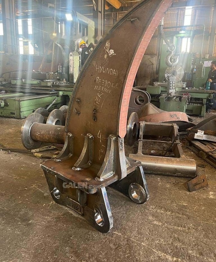 Caterpillar 336 Marble Ripper - Νύχι: φωτογραφία 2 Caterpillar 336 Marble Ripper - Νύχι: φωτογραφία 2