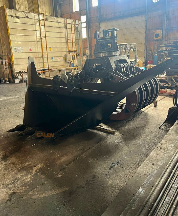 Komatsu PC300 Trapeze Bucket - Κουβάς για εκσκαφέα: φωτογραφία 1 Komatsu PC300 Trapeze Bucket - Κουβάς για εκσκαφέα: φωτογραφία 1