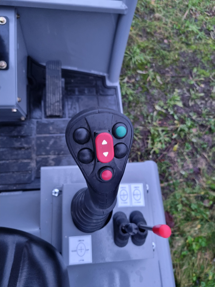 Ελαστιχοφόρος φορτωτής WCM L2110e E-Power: φωτογραφία 8
