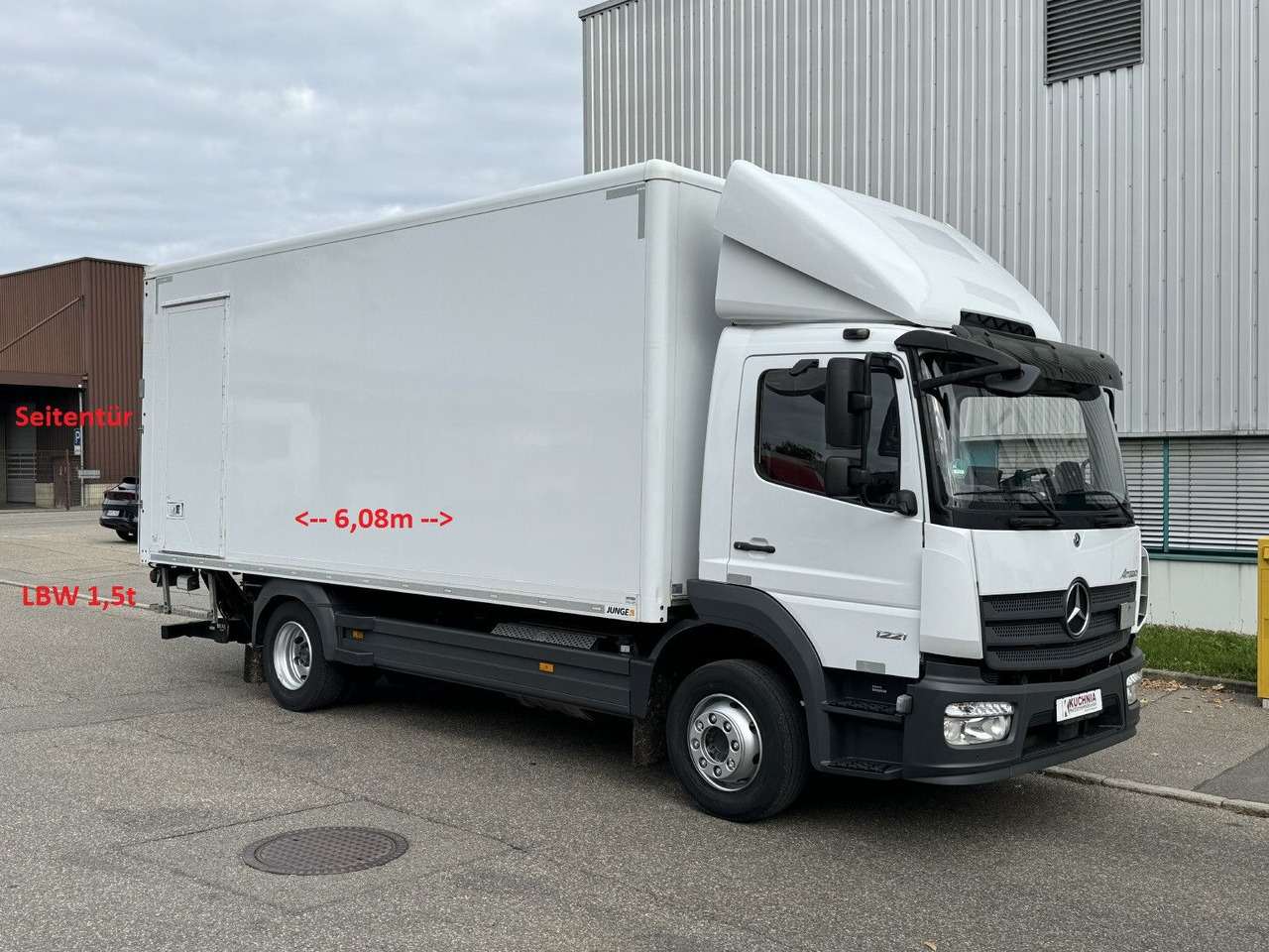 Mercedes-Benz Atego 1221 L Koffer 6,1m LBW AHK Klima TOP - Φορτηγό κόφα: φωτογραφία 1 Mercedes-Benz Atego 1221 L Koffer 6,1m LBW AHK Klima TOP - Φορτηγό κόφα: φωτογραφία 1