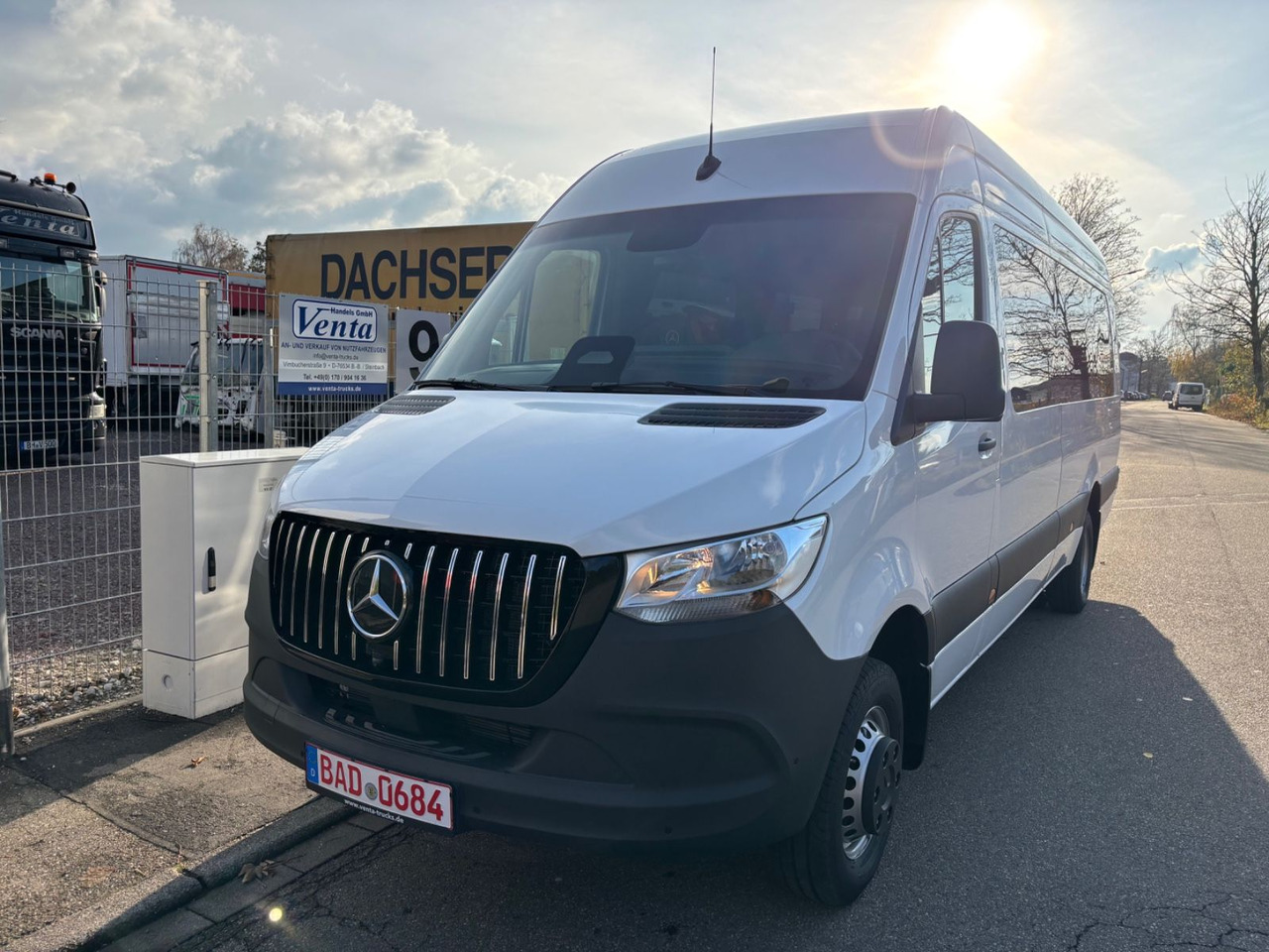 Mercedes-Benz Sprinter 517 Komfort XL, 21 SS - Μικρό λεωφορείο, Επιβατικό βαν: φωτογραφία 1 Mercedes-Benz Sprinter 517 Komfort XL, 21 SS - Μικρό λεωφορείο, Επιβατικό βαν: φωτογραφία 1