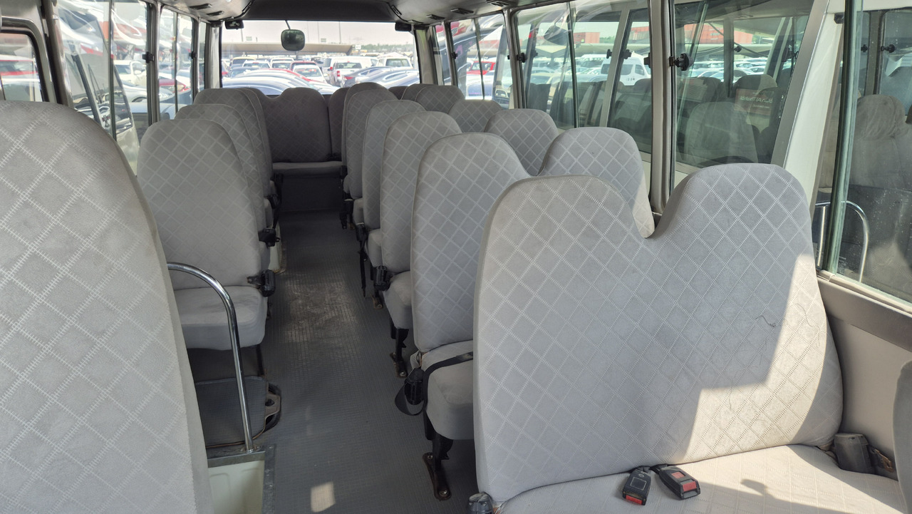 TOYOTA Coaster ... 30 places ... Climatisé - Μικρό λεωφορείο, Επιβατικό βαν: φωτογραφία 3 TOYOTA Coaster ... 30 places ... Climatisé - Μικρό λεωφορείο, Επιβατικό βαν: φωτογραφία 3