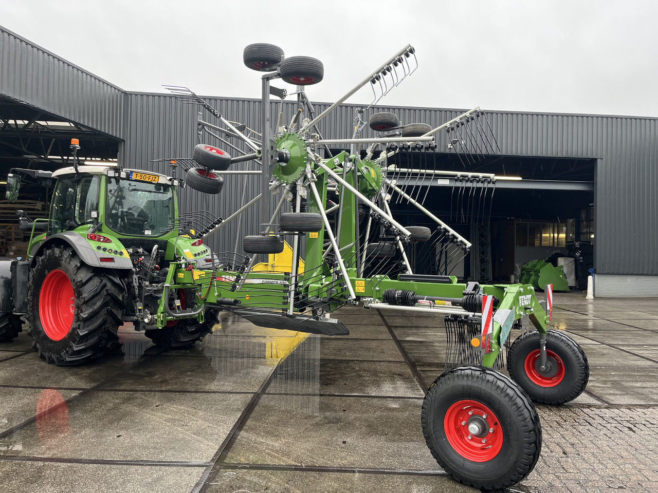 FENDT Former 880 - Χορτοσυλλέκτης: φωτογραφία 1 FENDT Former 880 - Χορτοσυλλέκτης: φωτογραφία 1