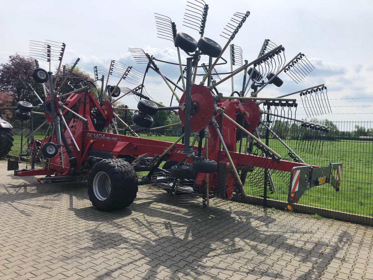 Massey Ferguson RK 1404 TRC-PRO - Χορτοσυλλέκτης: φωτογραφία 2 Massey Ferguson RK 1404 TRC-PRO - Χορτοσυλλέκτης: φωτογραφία 2