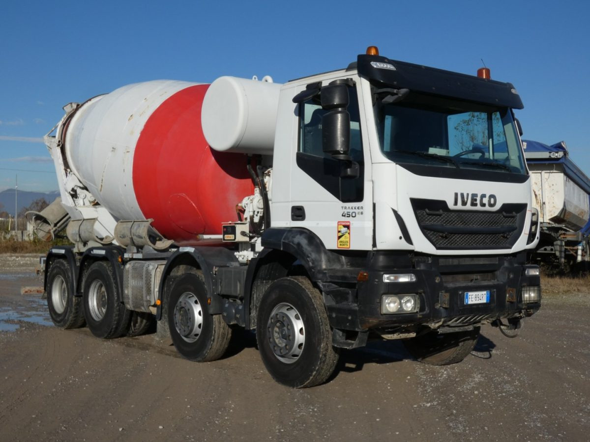 IVECO TRAKKER 450 CIFA RY1300 - Μπετονιέρα φορτηγό: φωτογραφία 3 IVECO TRAKKER 450 CIFA RY1300 - Μπετονιέρα φορτηγό: φωτογραφία 3
