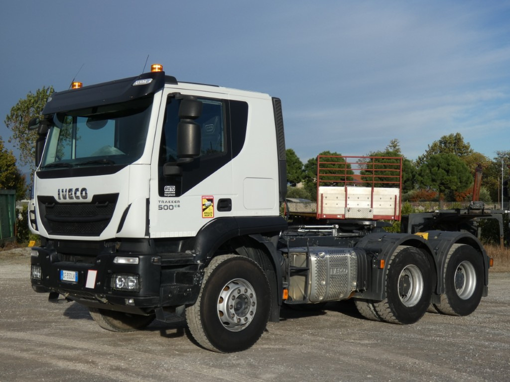 IVECO TRAKKER 500 - Τράκτορας: φωτογραφία 1 IVECO TRAKKER 500 - Τράκτορας: φωτογραφία 1