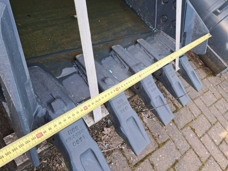 Hyundai Excavator digging bucket 140, 61K4-30501 - Κουβας για Κατασκευή μηχανήματα: φωτογραφία 3 Hyundai Excavator digging bucket 140, 61K4-30501 - Κουβας για Κατασκευή μηχανήματα: φωτογραφία 3