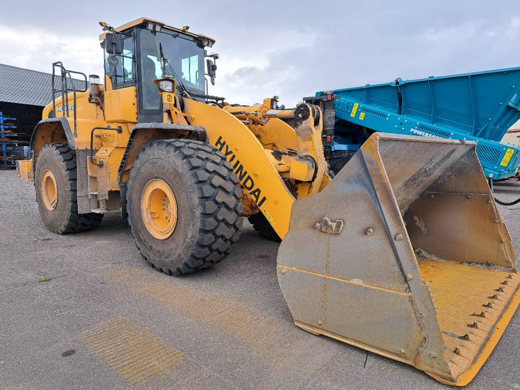 Hyundai HL980XT - Ελαστιχοφόρος φορτωτής: φωτογραφία 2 Hyundai HL980XT - Ελαστιχοφόρος φορτωτής: φωτογραφία 2