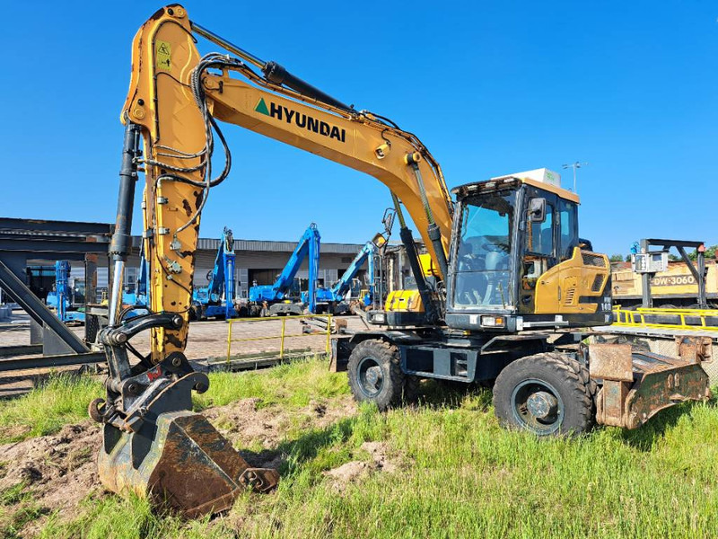Hyundai HW140 - Τροχοφόρος εκσκαφέας: φωτογραφία 1 Hyundai HW140 - Τροχοφόρος εκσκαφέας: φωτογραφία 1