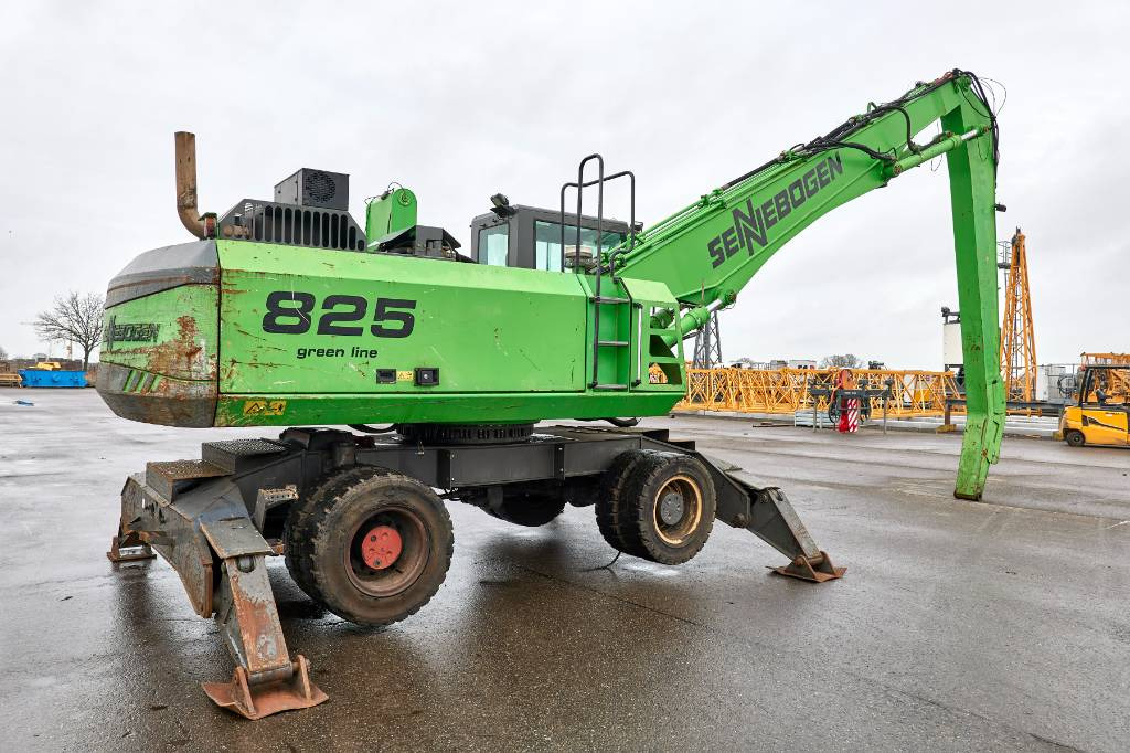 Sennebogen 825M-C - Μηχάνημα Διαχείρισης Υλικών: φωτογραφία 2 Sennebogen 825M-C - Μηχάνημα Διαχείρισης Υλικών: φωτογραφία 2