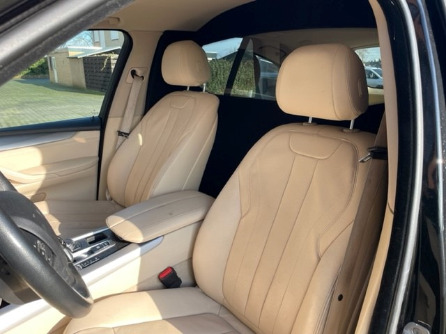 SUV BMW X5 XDRIVE 30d: φωτογραφία 16