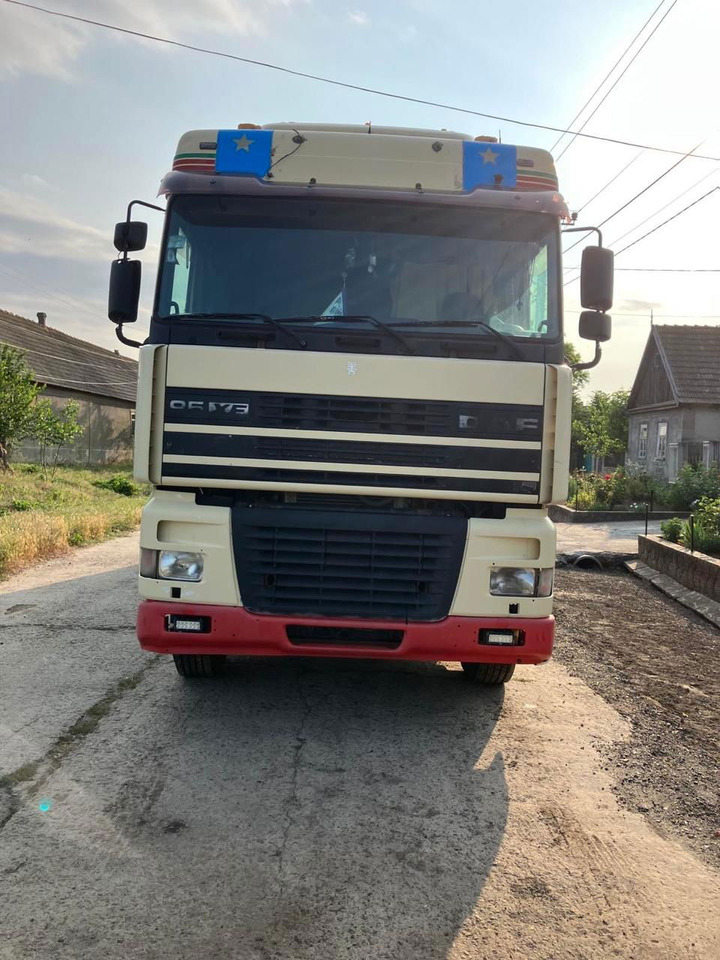 DAF XF 95 430 Platform - Φορτηγό με ανοιχτή καρότσα: φωτογραφία 1 DAF XF 95 430 Platform - Φορτηγό με ανοιχτή καρότσα: φωτογραφία 1