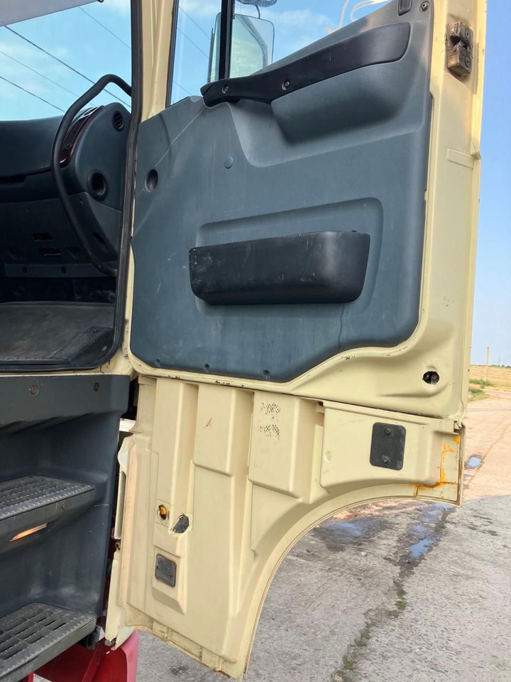 DAF XF 95 430 Platform - Φορτηγό με ανοιχτή καρότσα: φωτογραφία 3 DAF XF 95 430 Platform - Φορτηγό με ανοιχτή καρότσα: φωτογραφία 3