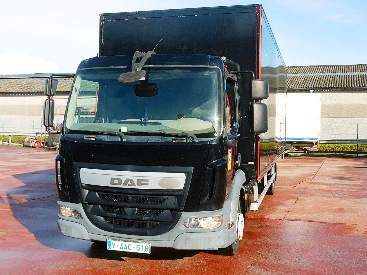 DAF LF 180 12 MEUBEL KOFFER LBW LUFT FEDERUNG AIRCO - Φορτηγό κόφα: φωτογραφία 4 DAF LF 180 12 MEUBEL KOFFER LBW LUFT FEDERUNG AIRCO - Φορτηγό κόφα: φωτογραφία 4
