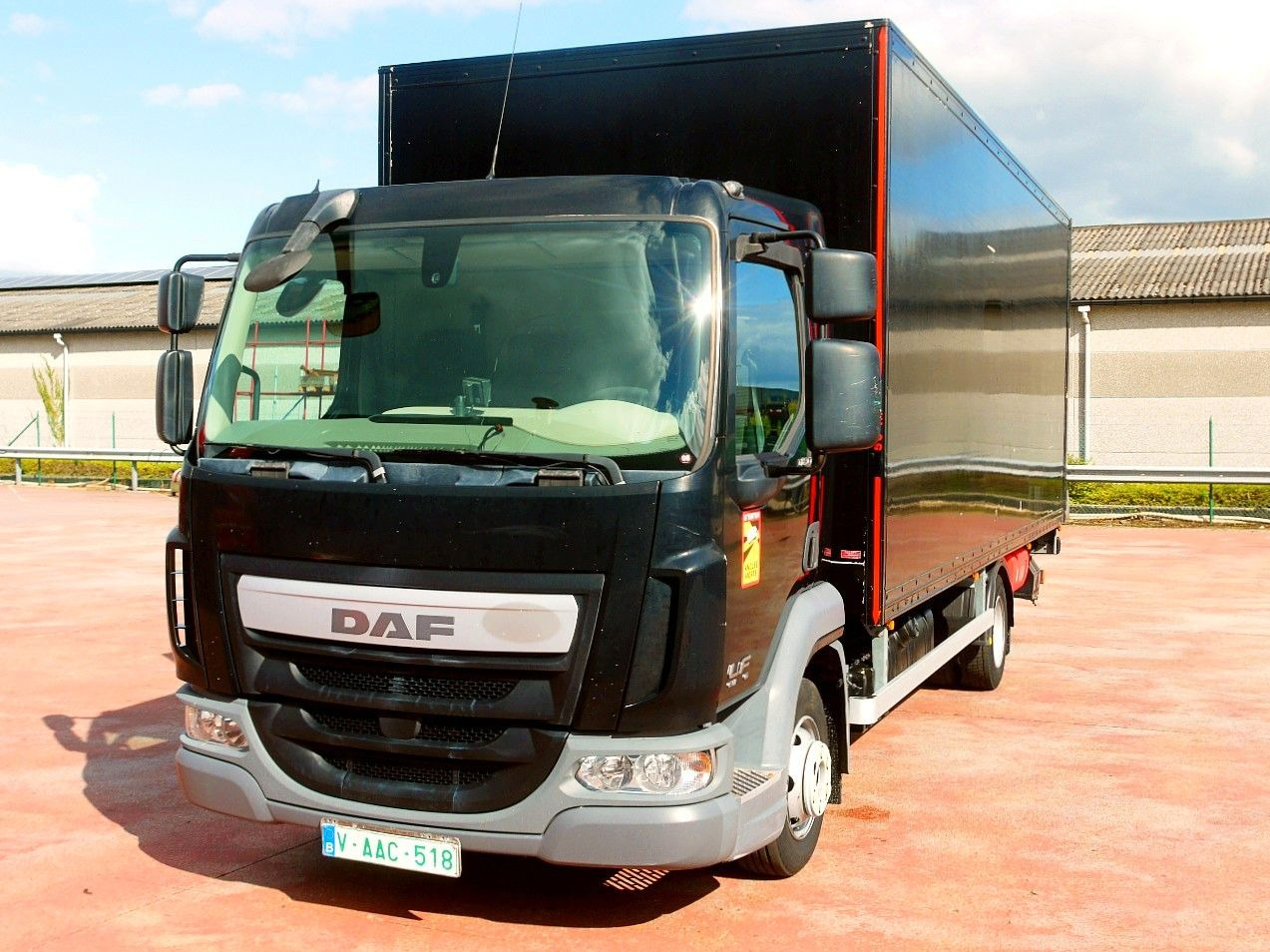 DAF LF FA 180 MEUBEL KOFFER LBW LUFT FEDERUNG AIRCO - Φορτηγό κόφα: φωτογραφία 5 DAF LF FA 180 MEUBEL KOFFER LBW LUFT FEDERUNG AIRCO - Φορτηγό κόφα: φωτογραφία 5