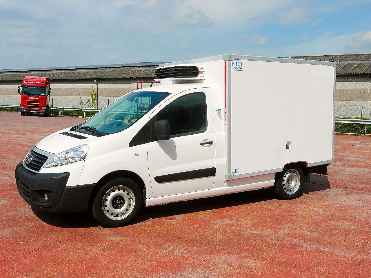 Fiat SCUDO 2.0 KUHLKOFFER CARRIER XARIOS 200 -20C - Επαγγελματικό αυτοκίνητο ψυγείο: φωτογραφία 4 Fiat SCUDO 2.0 KUHLKOFFER CARRIER XARIOS 200 -20C - Επαγγελματικό αυτοκίνητο ψυγείο: φωτογραφία 4