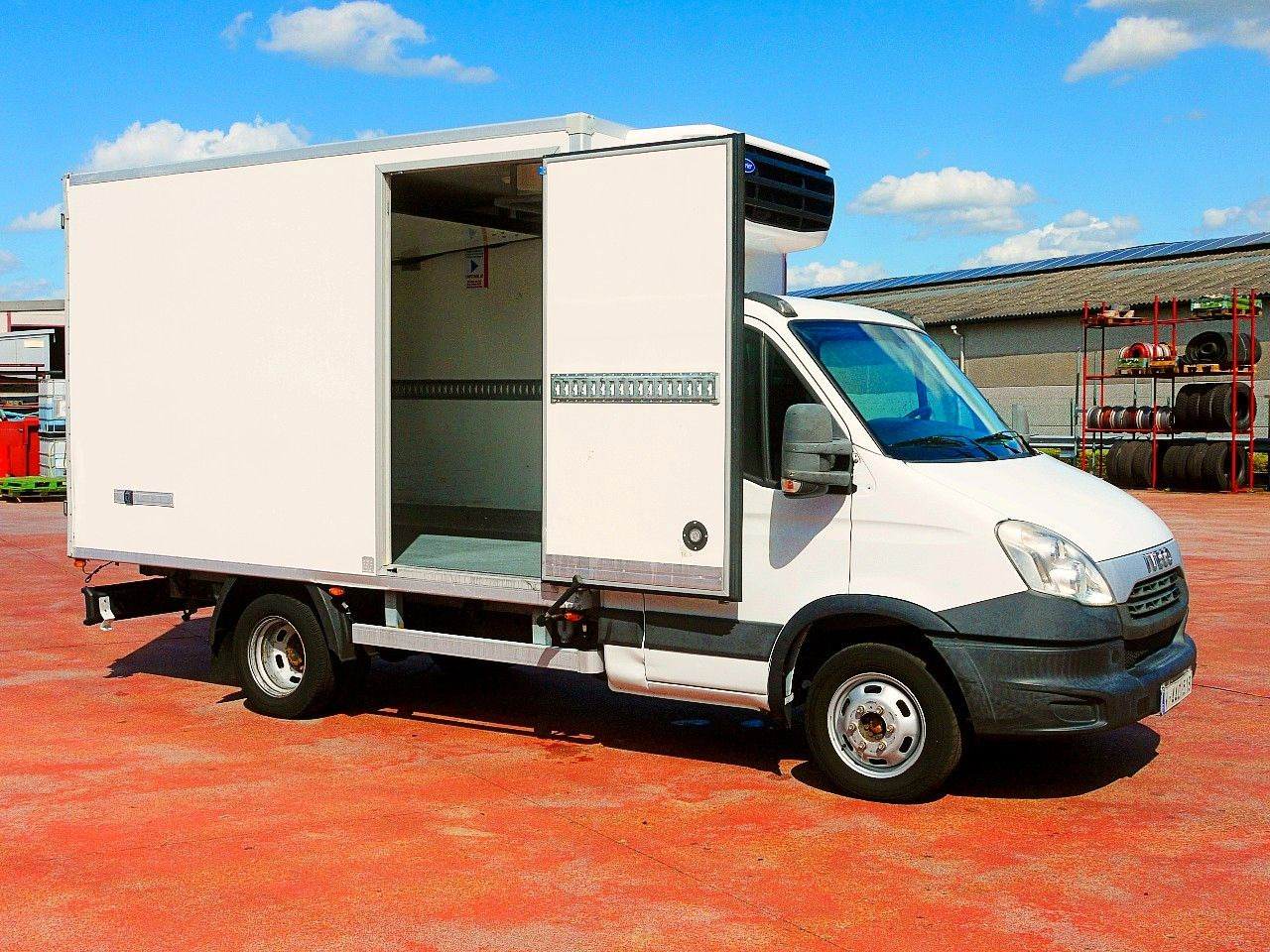 Iveco 35C13 DAILY KUHLKOFFER CARRIER XARIOS 600 MULTI - Επαγγελματικό αυτοκίνητο ψυγείο: φωτογραφία 3 Iveco 35C13 DAILY KUHLKOFFER CARRIER XARIOS 600 MULTI - Επαγγελματικό αυτοκίνητο ψυγείο: φωτογραφία 3