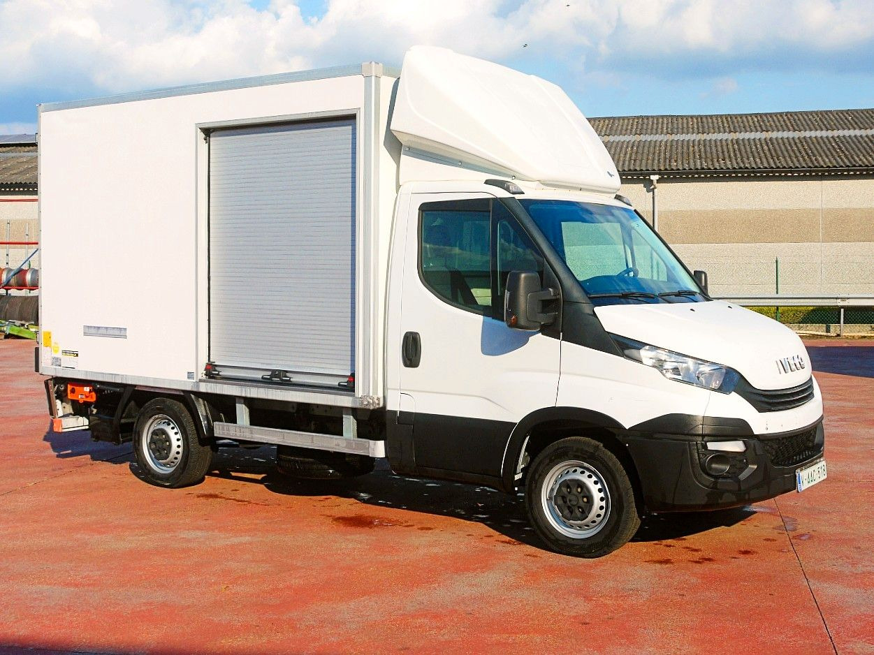Iveco 35S14 DAILY ISOTHERMKOFFER LADEBORDWAND luft fed - Επαγγελματικό αυτοκίνητο ψυγείο: φωτογραφία 2 Iveco 35S14 DAILY ISOTHERMKOFFER LADEBORDWAND luft fed - Επαγγελματικό αυτοκίνητο ψυγείο: φωτογραφία 2