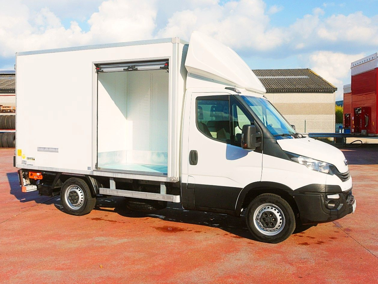 Iveco 35S14 DAILY ISOTHERMKOFFER LADEBORDWAND luft fed - Επαγγελματικό αυτοκίνητο ψυγείο: φωτογραφία 3 Iveco 35S14 DAILY ISOTHERMKOFFER LADEBORDWAND luft fed - Επαγγελματικό αυτοκίνητο ψυγείο: φωτογραφία 3