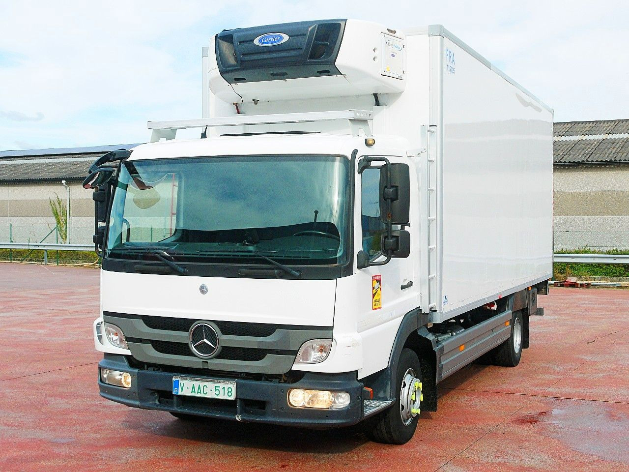 Mercedes-Benz 1018 ATEGO KUHLKOFFER CARRIER SUPRA 550 LBW - Φορτηγό ψυγείο: φωτογραφία 5 Mercedes-Benz 1018 ATEGO KUHLKOFFER CARRIER SUPRA 550 LBW - Φορτηγό ψυγείο: φωτογραφία 5