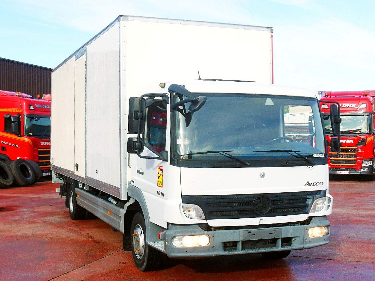 Mercedes-Benz 1018 ATEGO MEUBEL KOFFER A/C LBW LUFT 112tkm - Φορτηγό κόφα: φωτογραφία 1 Mercedes-Benz 1018 ATEGO MEUBEL KOFFER A/C LBW LUFT 112tkm - Φορτηγό κόφα: φωτογραφία 1