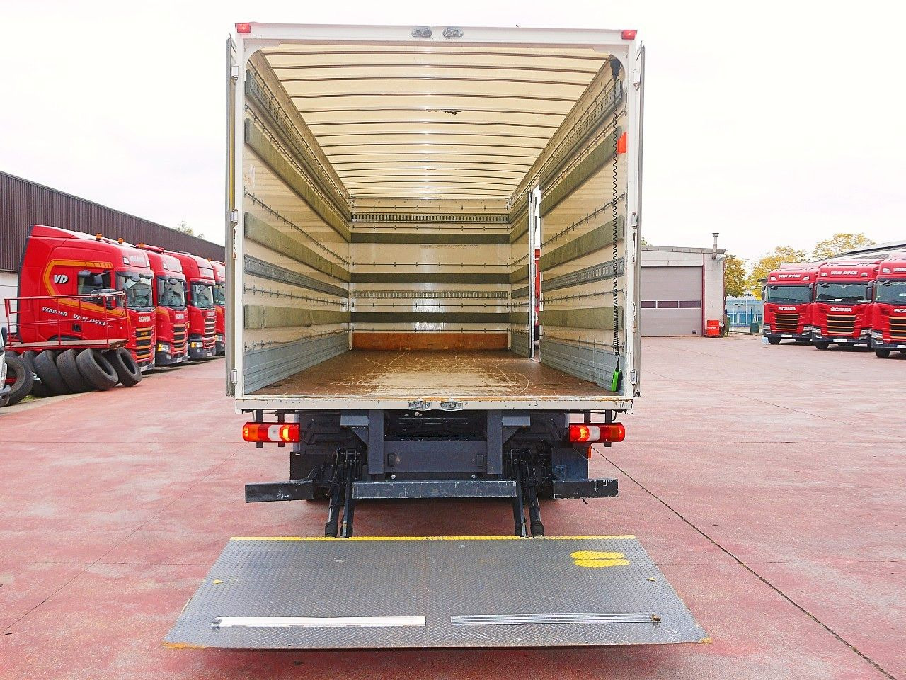 Φορτηγό κόφα Mercedes-Benz 1218 ATEGO MEUBEL KOFFER A/C 124 Tkm: φωτογραφία 10