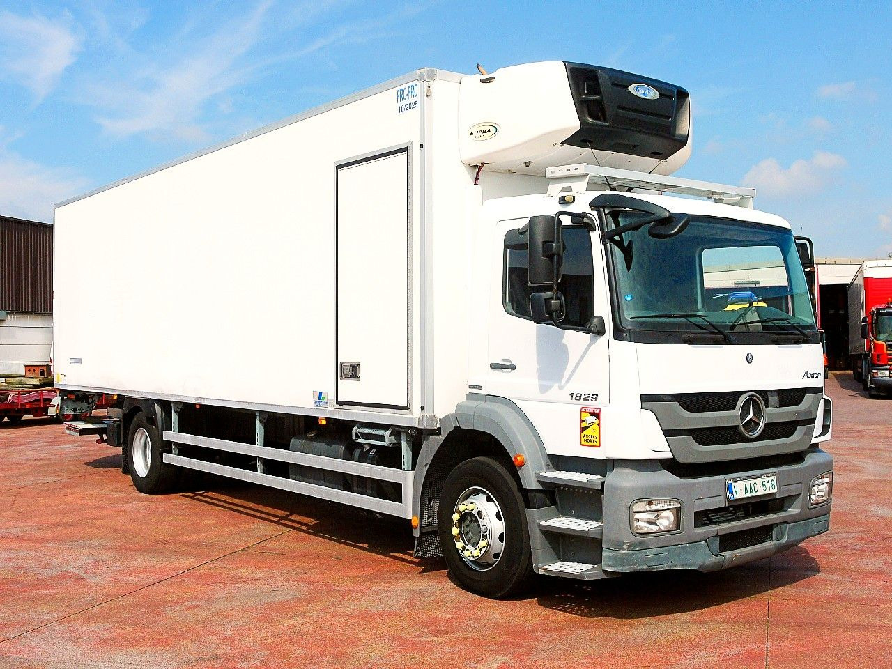 Mercedes-Benz 1829 AXOR KUHLKOFFER CARRIER SUPRA 950 MULTI A/C - Φορτηγό ψυγείο: φωτογραφία 2 Mercedes-Benz 1829 AXOR KUHLKOFFER CARRIER SUPRA 950 MULTI A/C - Φορτηγό ψυγείο: φωτογραφία 2