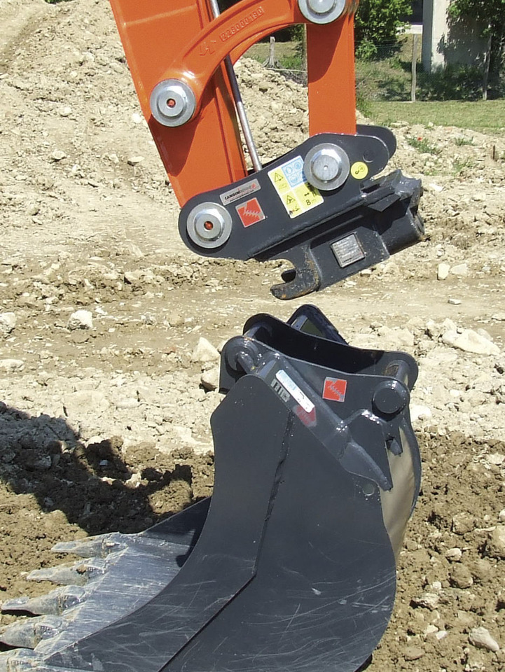 MECHANICAL QUICK COUPLER - NG ATTACHMENTS - Ταχυσύνδεσμος για Εκσκαφέας: φωτογραφία 1 MECHANICAL QUICK COUPLER - NG ATTACHMENTS - Ταχυσύνδεσμος για Εκσκαφέας: φωτογραφία 1