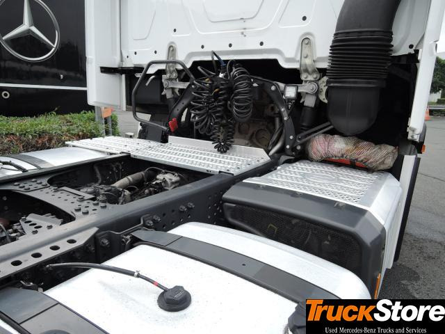Mercedes-Benz Actros 1845 LS nRL - Τράκτορας: φωτογραφία 2 Mercedes-Benz Actros 1845 LS nRL - Τράκτορας: φωτογραφία 2