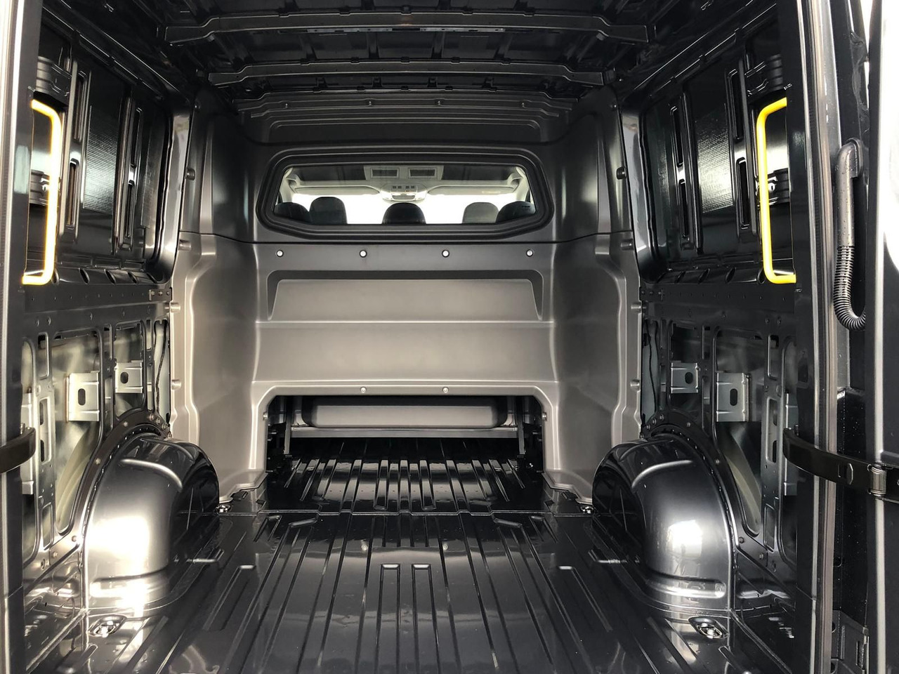 Βαν, Διπλοκάμπινο ελαφρύ επαγγελματικό MAN TGE 3.180 L3H2 MIXTO AUTOM ACC LED AHK DAB: φωτογραφία 13 Βαν, Διπλοκάμπινο ελαφρύ επαγγελματικό MAN TGE 3.180 L3H2 MIXTO AUTOM ACC LED AHK DAB: φωτογραφία 13