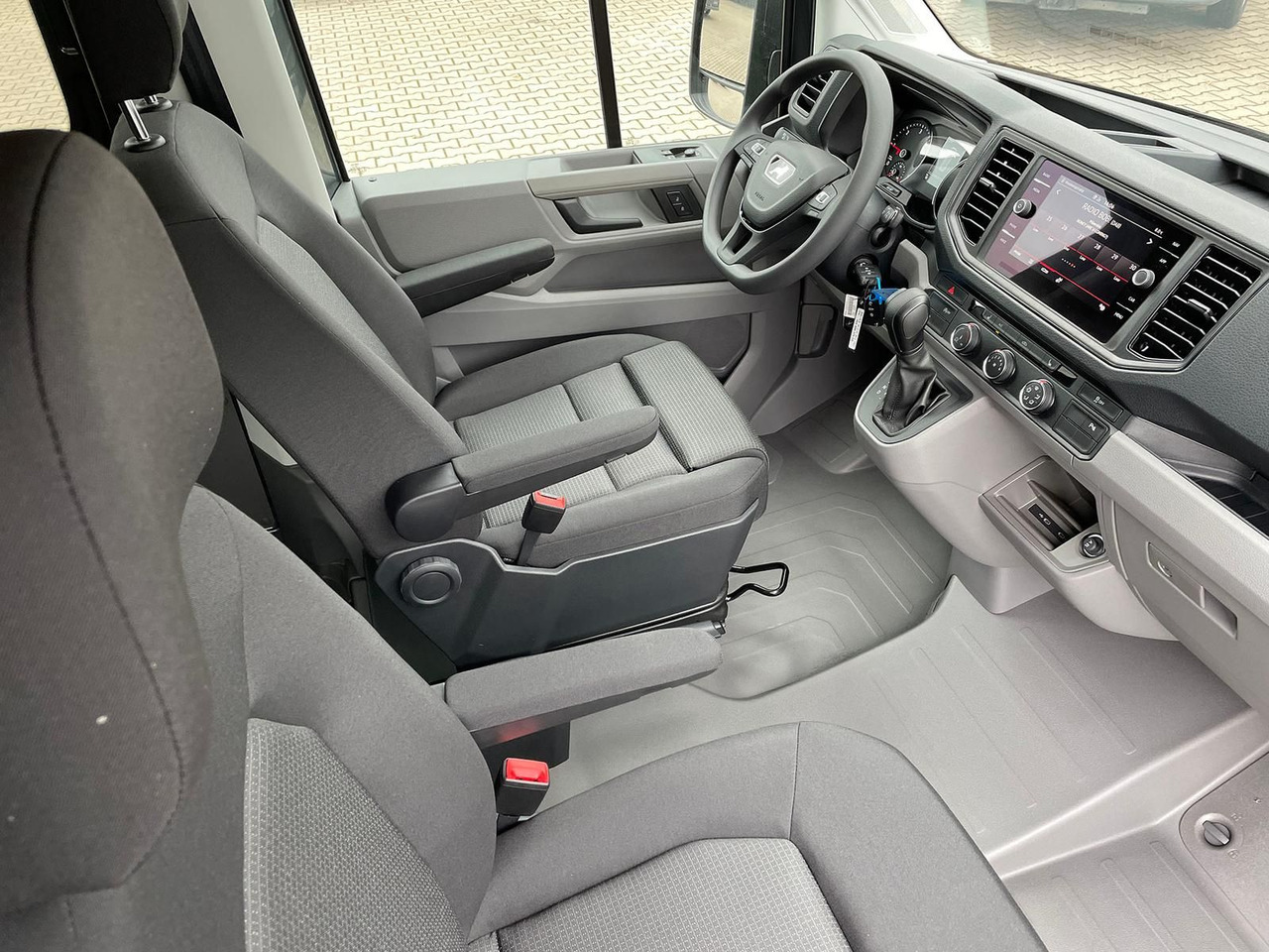 Βαν, Διπλοκάμπινο ελαφρύ επαγγελματικό MAN TGE 3.180 L3H2 MIXTO AUTOM ACC LED AHK DAB: φωτογραφία 22 Βαν, Διπλοκάμπινο ελαφρύ επαγγελματικό MAN TGE 3.180 L3H2 MIXTO AUTOM ACC LED AHK DAB: φωτογραφία 22