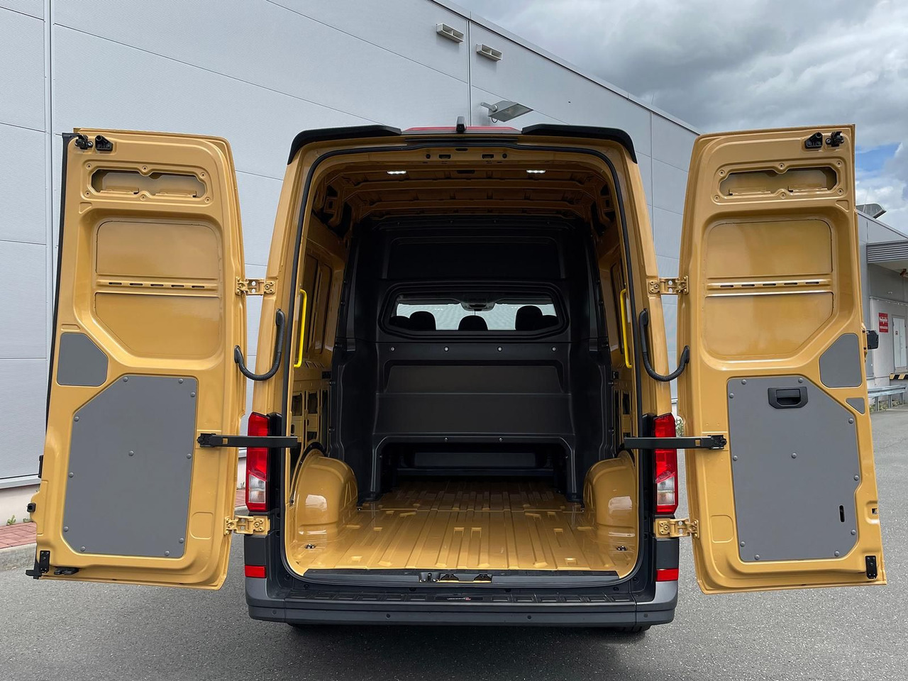 Καινούριο Βαν, Διπλοκάμπινο ελαφρύ επαγγελματικό MAN TGE 3.180 L3H3 MIXTO Individual Lion S ACC LED: φωτογραφία 13 Καινούριο Βαν, Διπλοκάμπινο ελαφρύ επαγγελματικό MAN TGE 3.180 L3H3 MIXTO Individual Lion S ACC LED: φωτογραφία 13