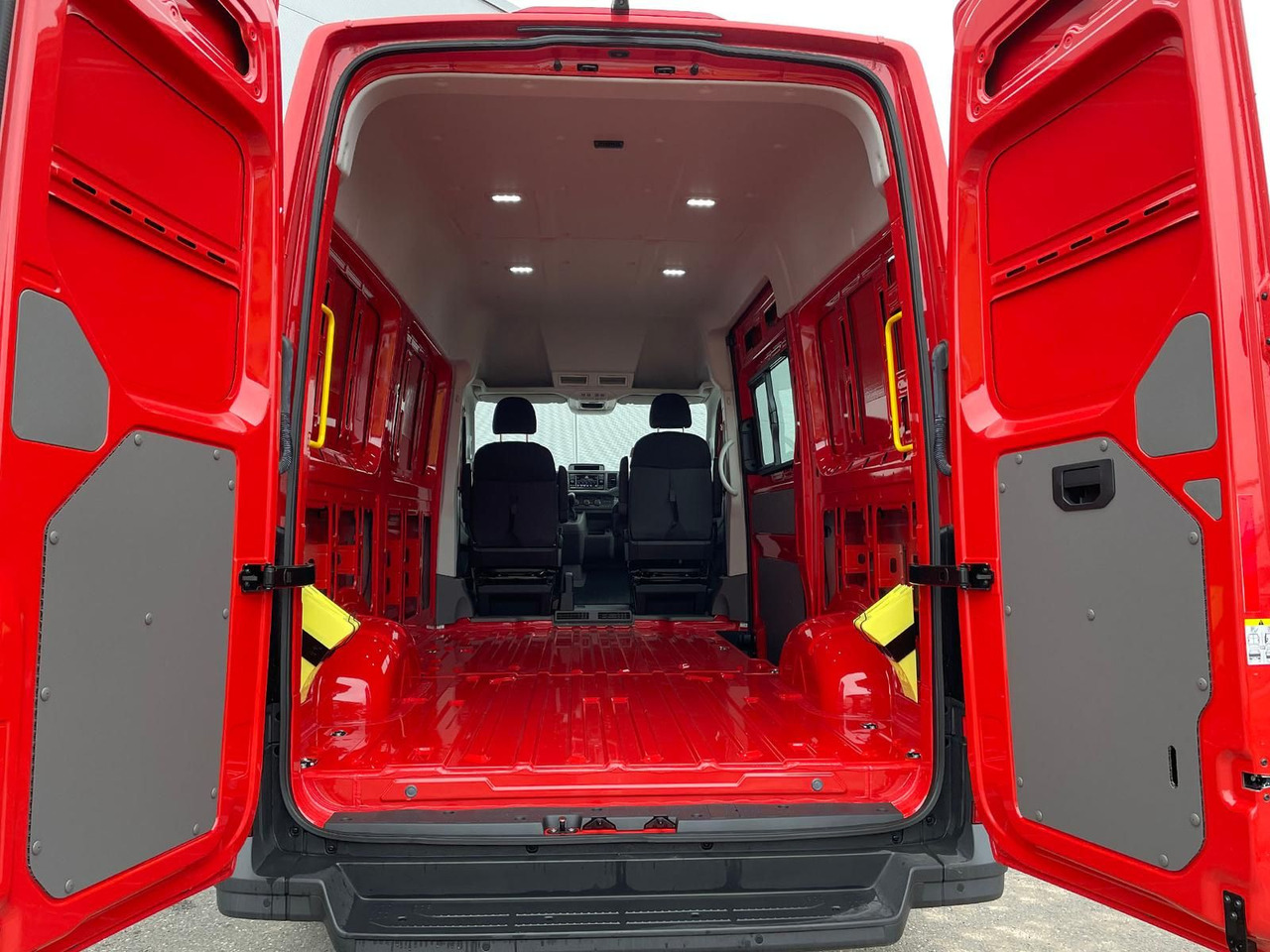 Βαν MAN TGE 4.160 L3H3 Kasten NAVI TEMP SITZH FEUERROT: φωτογραφία 29