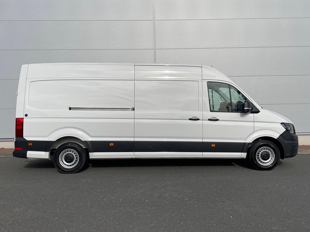 Volkswagen Crafter Kasten 35 L4H3 KAMERA KLIMA DAB - Βαν: φωτογραφία 5 Volkswagen Crafter Kasten 35 L4H3 KAMERA KLIMA DAB - Βαν: φωτογραφία 5